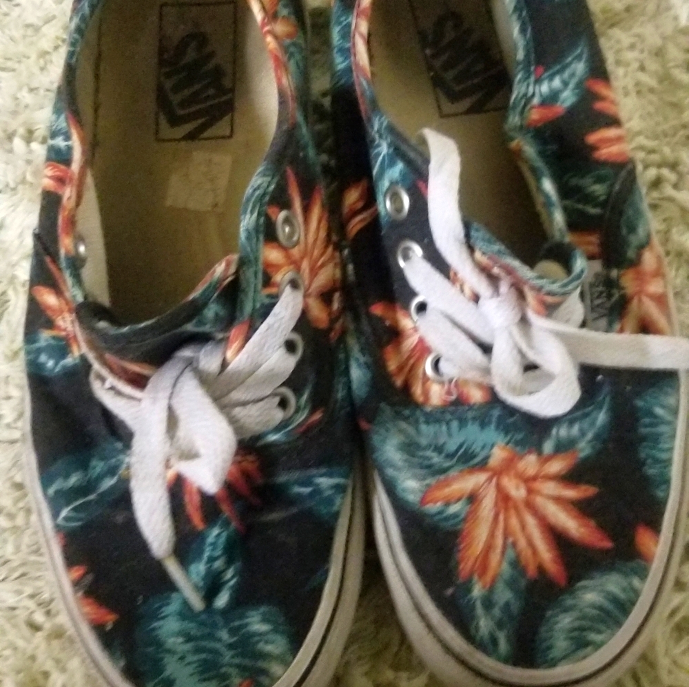 Vans- Black With Floral Pattern - image 1